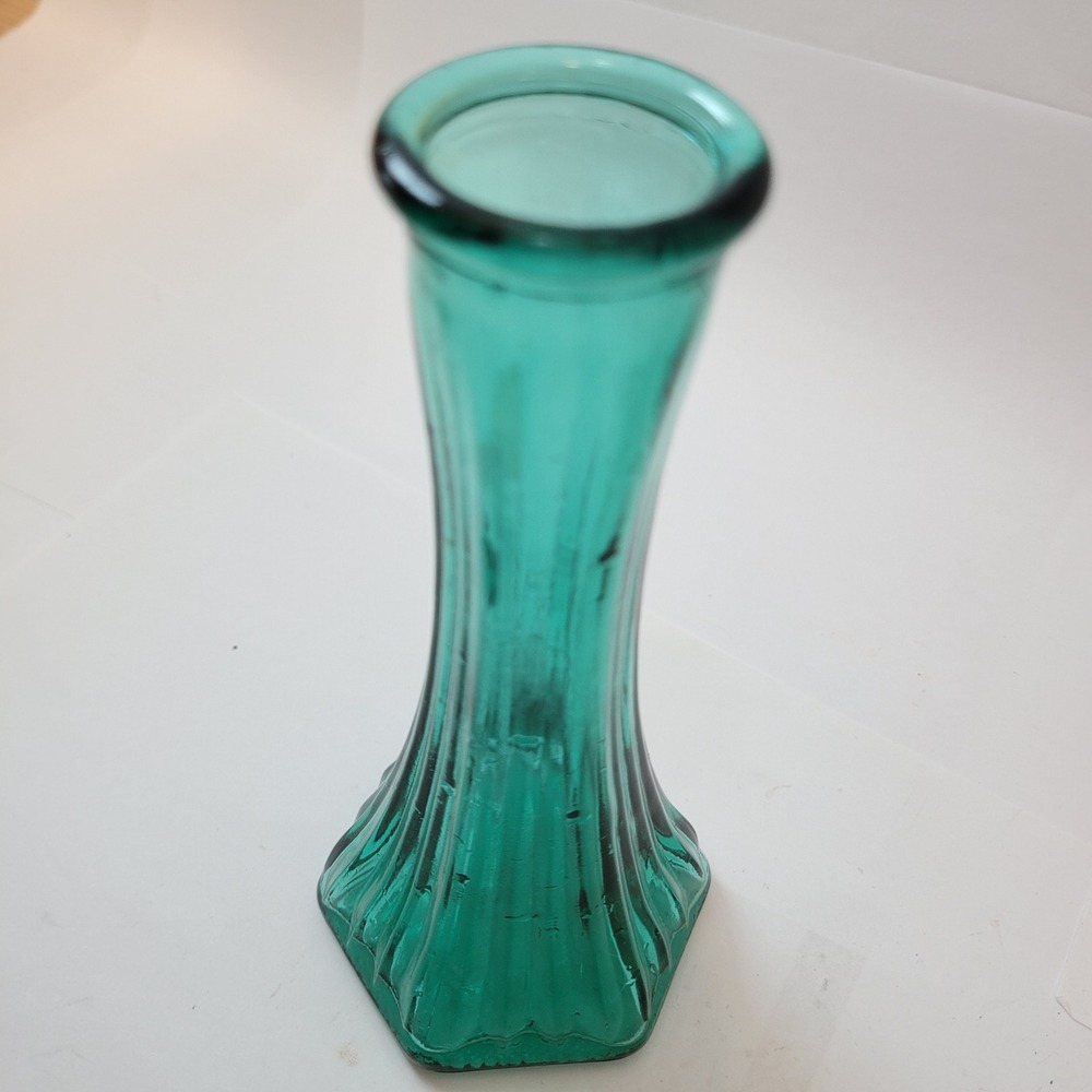 EO Brody Bud Vase Emerald Green Hexagon Ribbed Glass 175 Cleveland Ohio 6 in‎